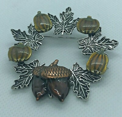 PIN LEAVES PUMPKIN SQUASH ACORN AUTUM BROOCH ENAMEL MIXED METAL CIRCLE