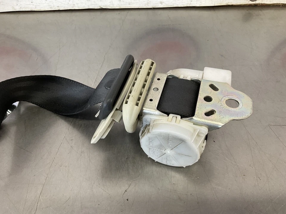 Infiniti G37 2010 pasajero cinturón de seguridad trasero derecho retractor OEM 22BHYDE Foto 4 de 4