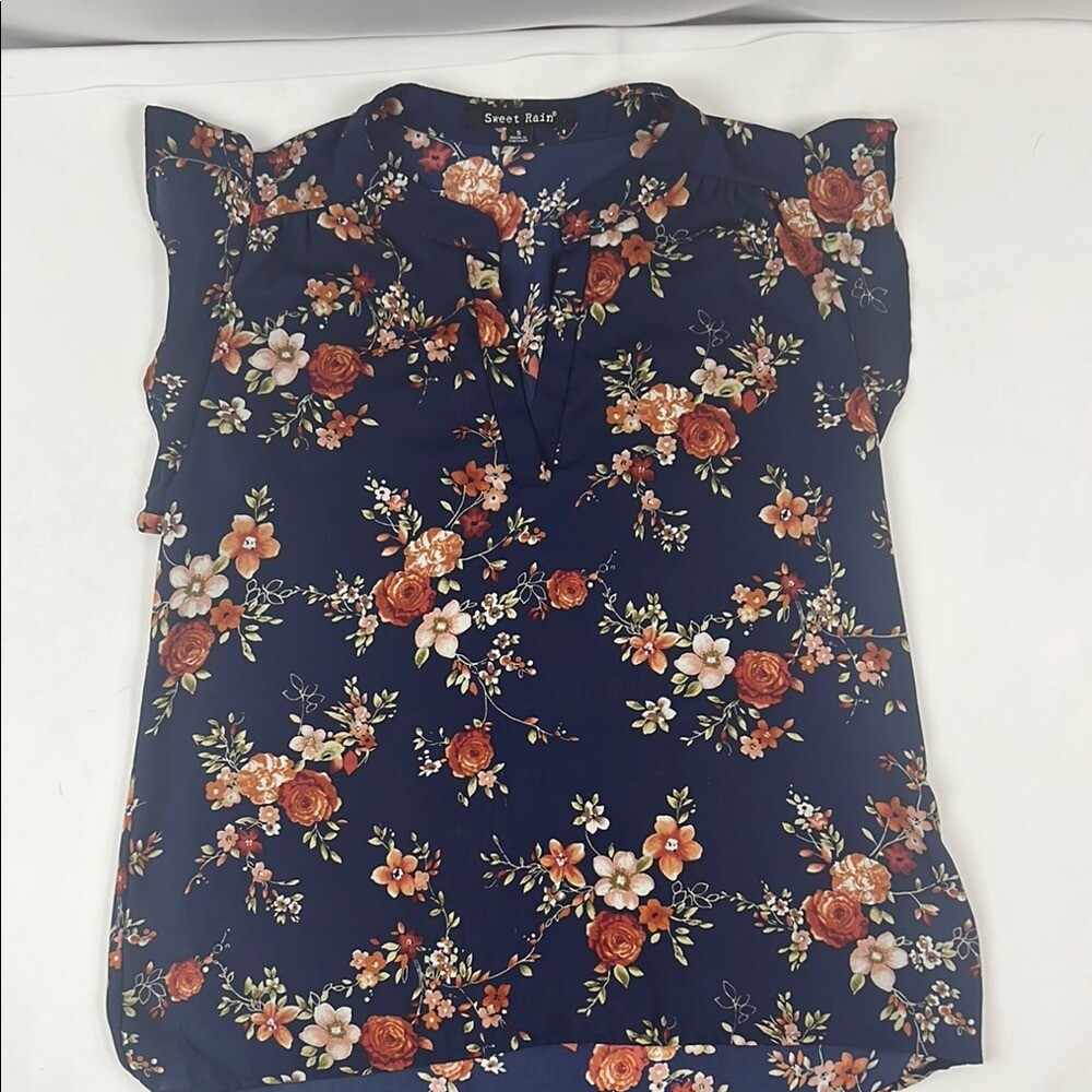 Sweet Rain Flowing Blue Floral Ruffled Cap Sleeve Feminine V-Neck Blouse Size S