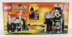 Lego Royal Knights Set 6036 Skeleton Surprise New Sealed
