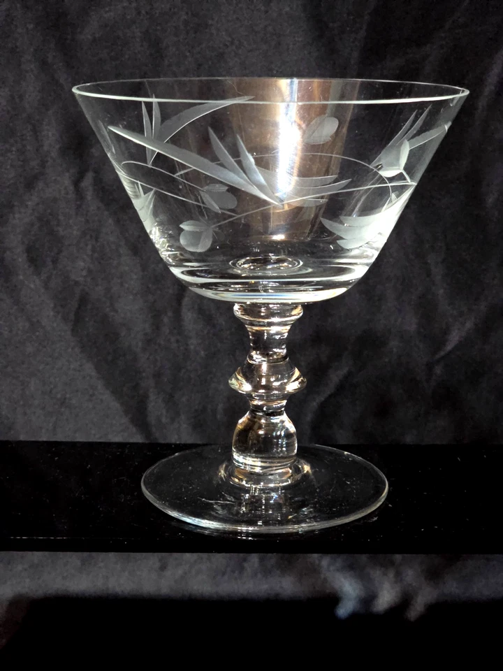 Vintage PRICE PCZ1 Crystal Wafer Stem Champagne Sherbet ETCHED LEAF - Set Of 5 - Image 3 of 4