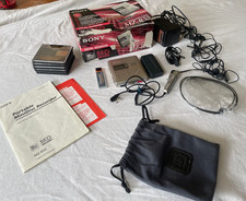 SONY Minidisc Walkman MZ-R55 portable recorder in Silver.  Pristine condition.