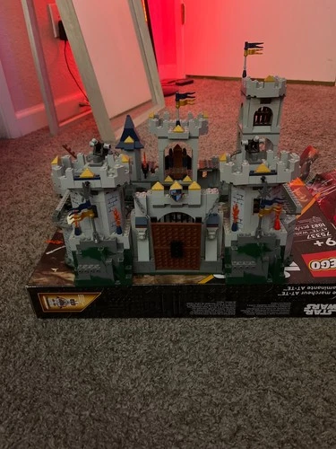 LEGO Castle: King's Castle Siege (7094)