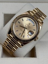 Rolex Day-Date 40 18K Gelbgold Baguette-Zifferblatt / 228238 / Top Zustand