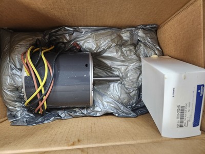 New NOS Emerson Liebert 127902P2S .50HP 385 466-1-50/60 (#1)