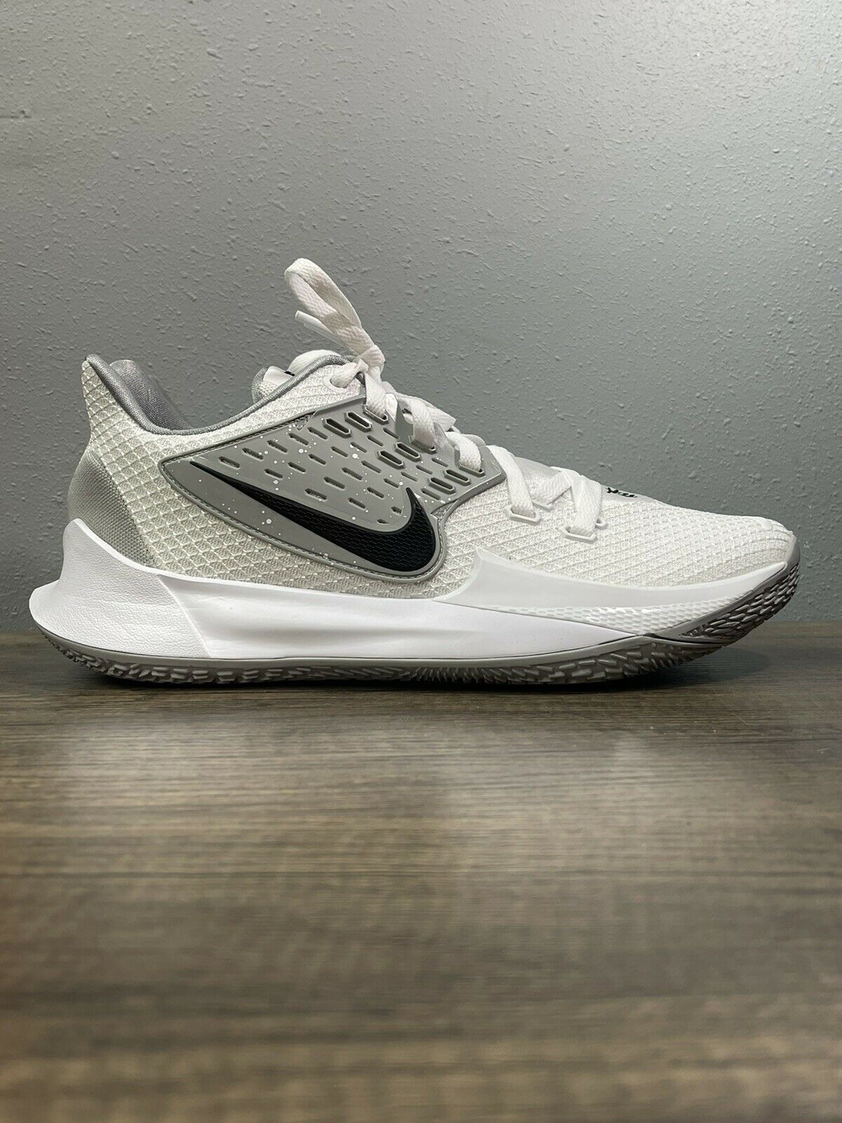 kyrie low 2 gray