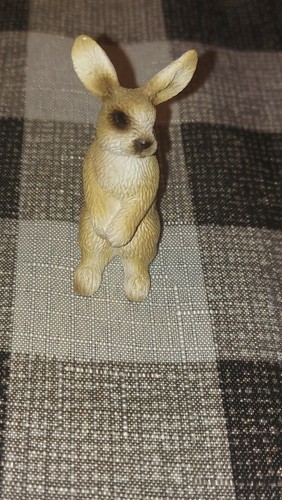 schleich standing rabbit
