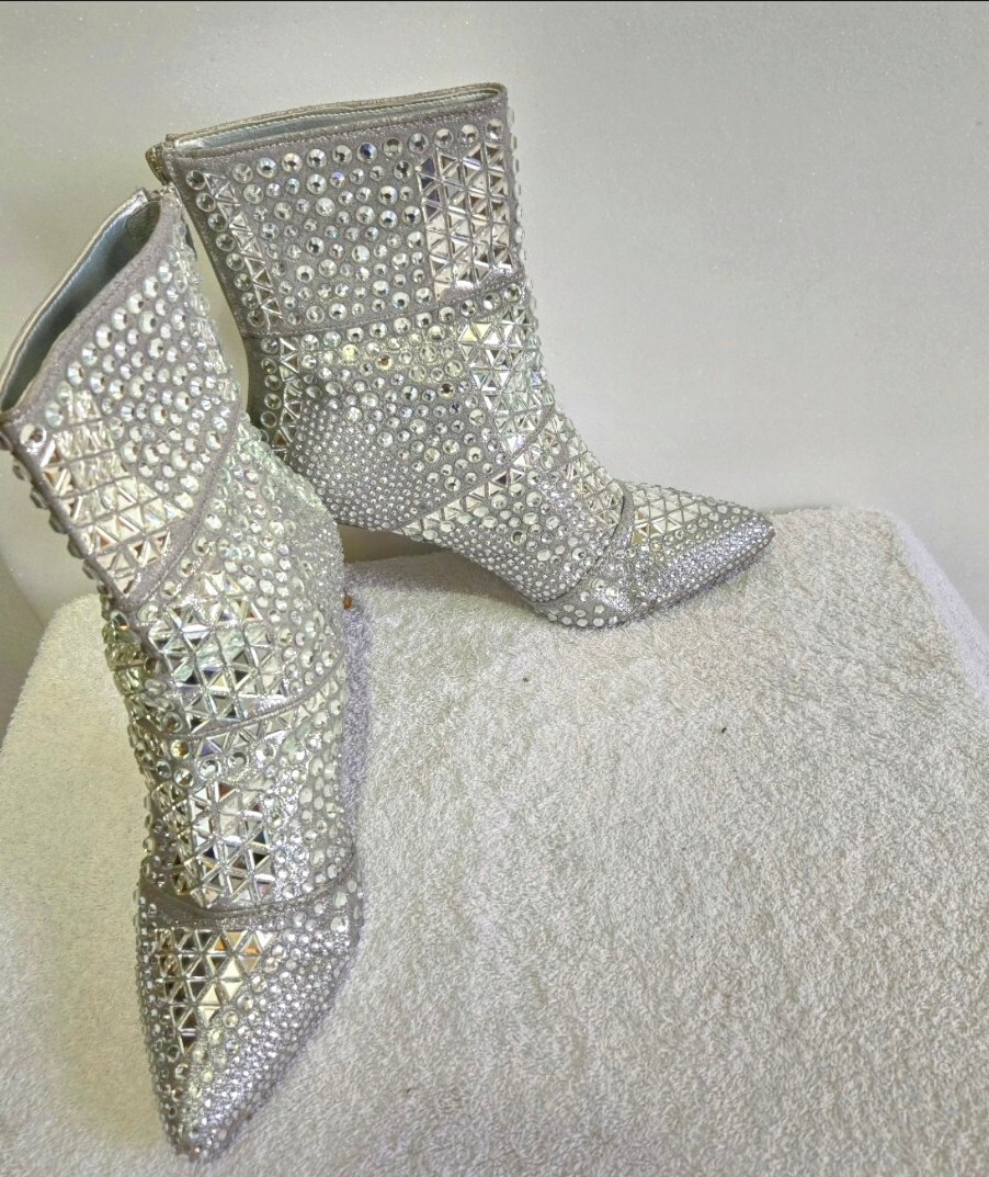 Sparkling Steve Madden Rhinestone Booties for a Glamorous Look
