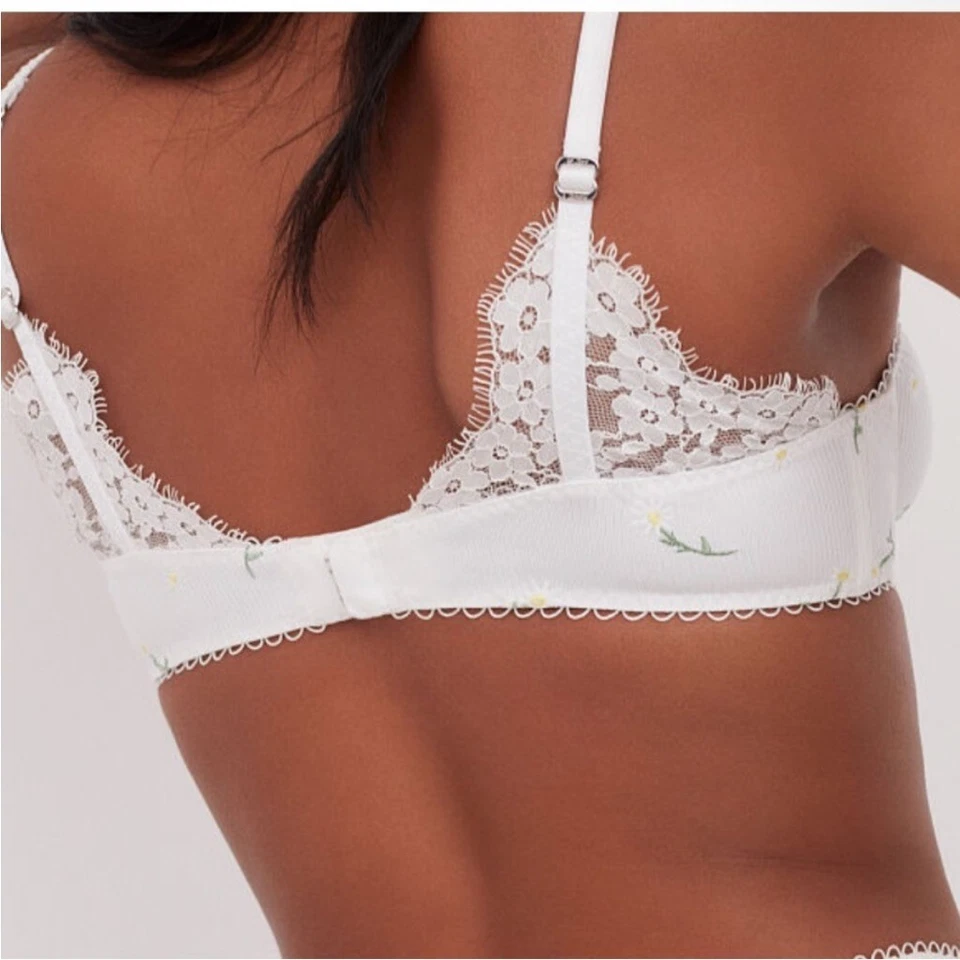 For Love and Lemons Lia Daisy Embroidered Bra Women's Small - Image 2 of 4