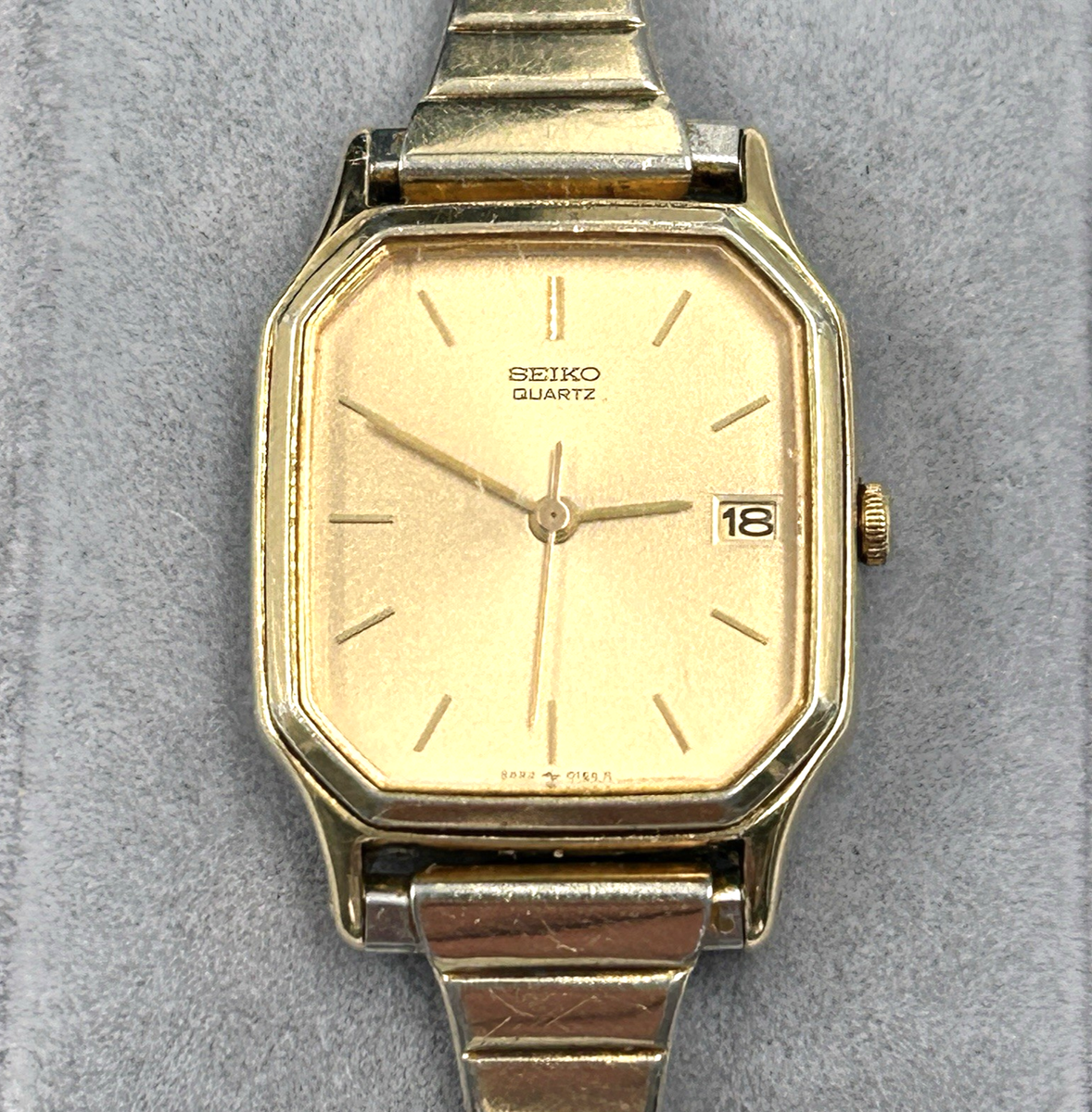 Vintage SEIKO Quartz 2A22-5021 Gold Tone Octagonal Watch Tank