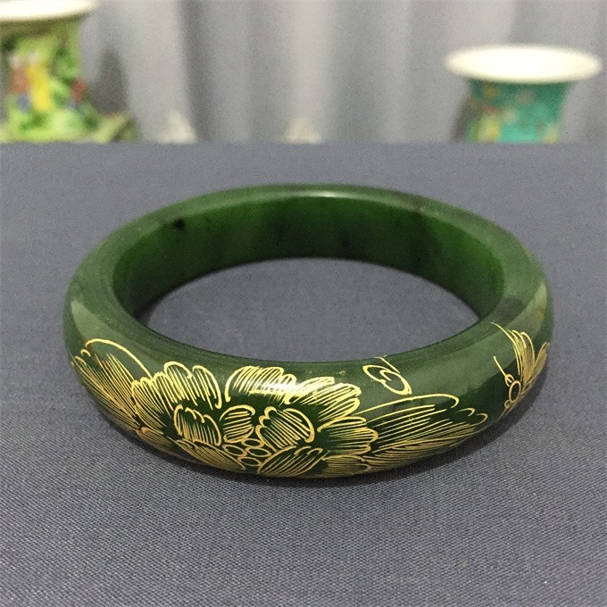 Chinese Atique Gilt Jasper Green Jade Bracelet  