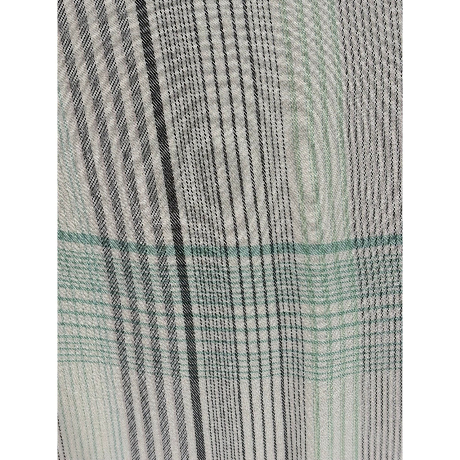 Universal Thread Womens Plaid Button Front Shirt … - image 4