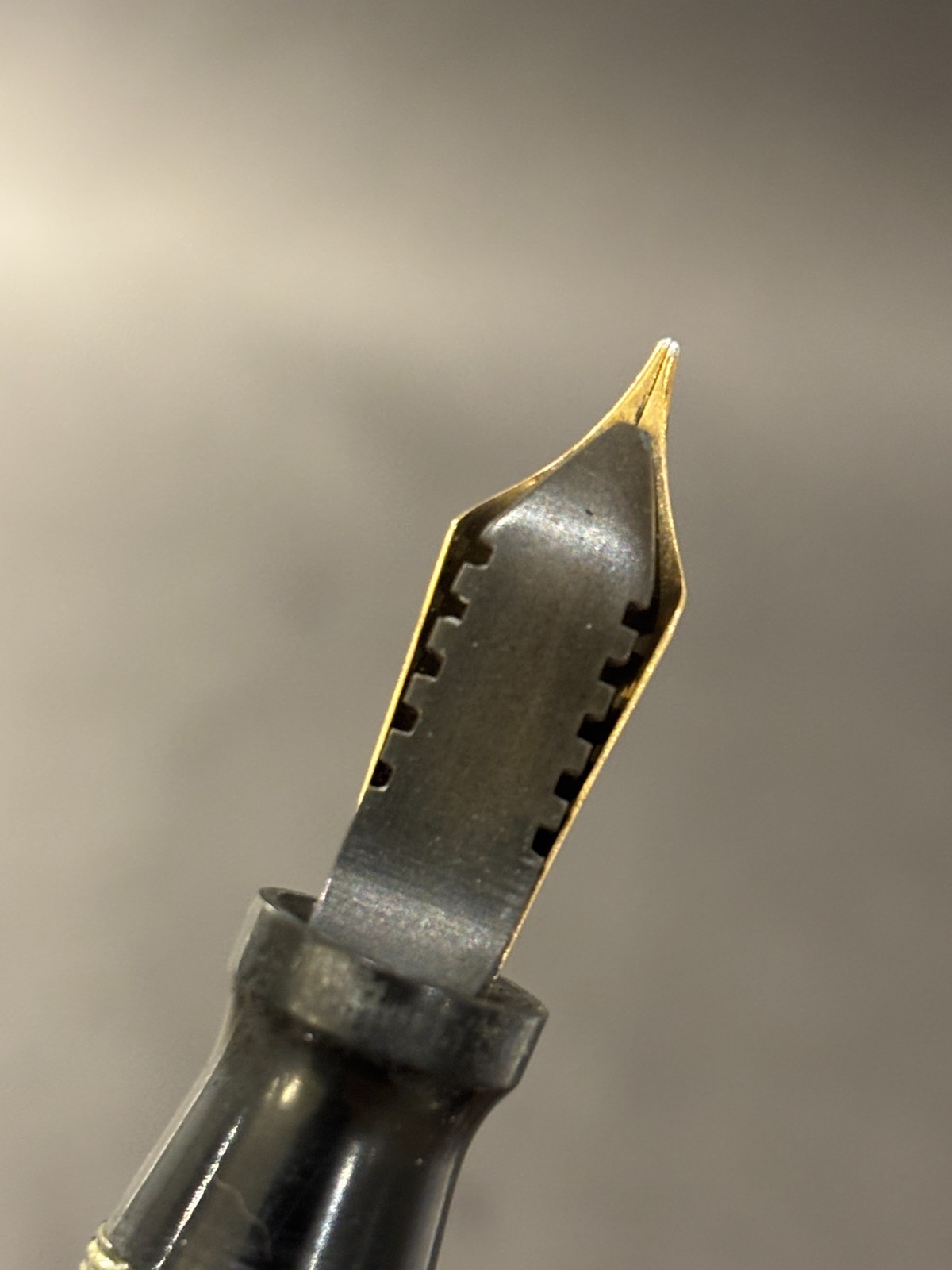 Conklin — Fountain Pen — Fine (F) nib — fountain pen for sale on Nibfolio — photo 6