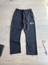 Fear of God Essentials Relaxed Sweatpants 1977 Iron Size Small Brand New