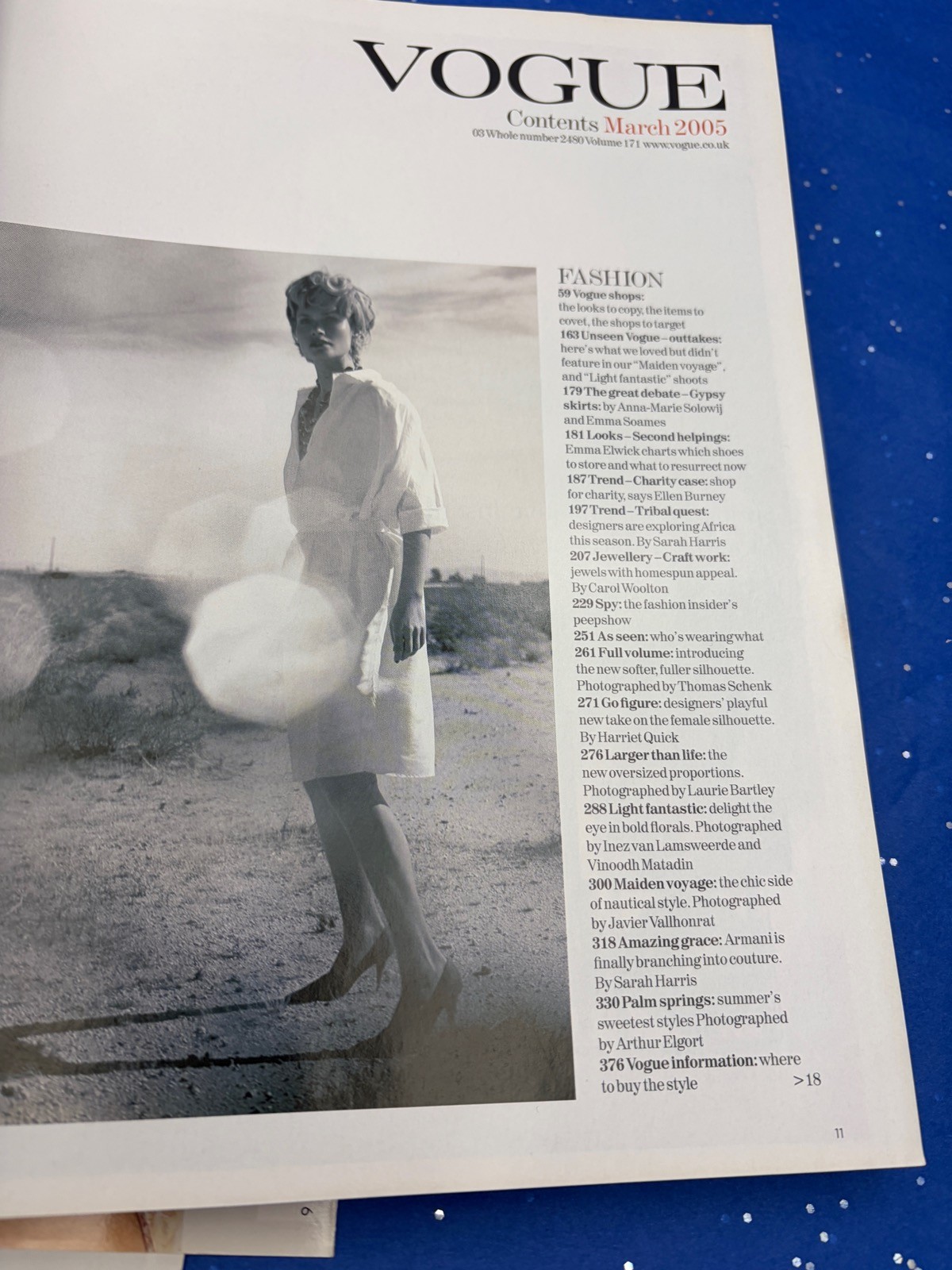 VOGUE Magazine 2005 March Kate Moss FREE GIFT WRAP Fast Dispatch Madonna Versace thumbnail 4