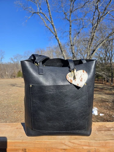 Bolso de Mano Portland de Cuero Grande Guijarro Negro con Correa para el Hombro Etiqueta Colgante de Cuero de Vaca - Imagen 5 de 23