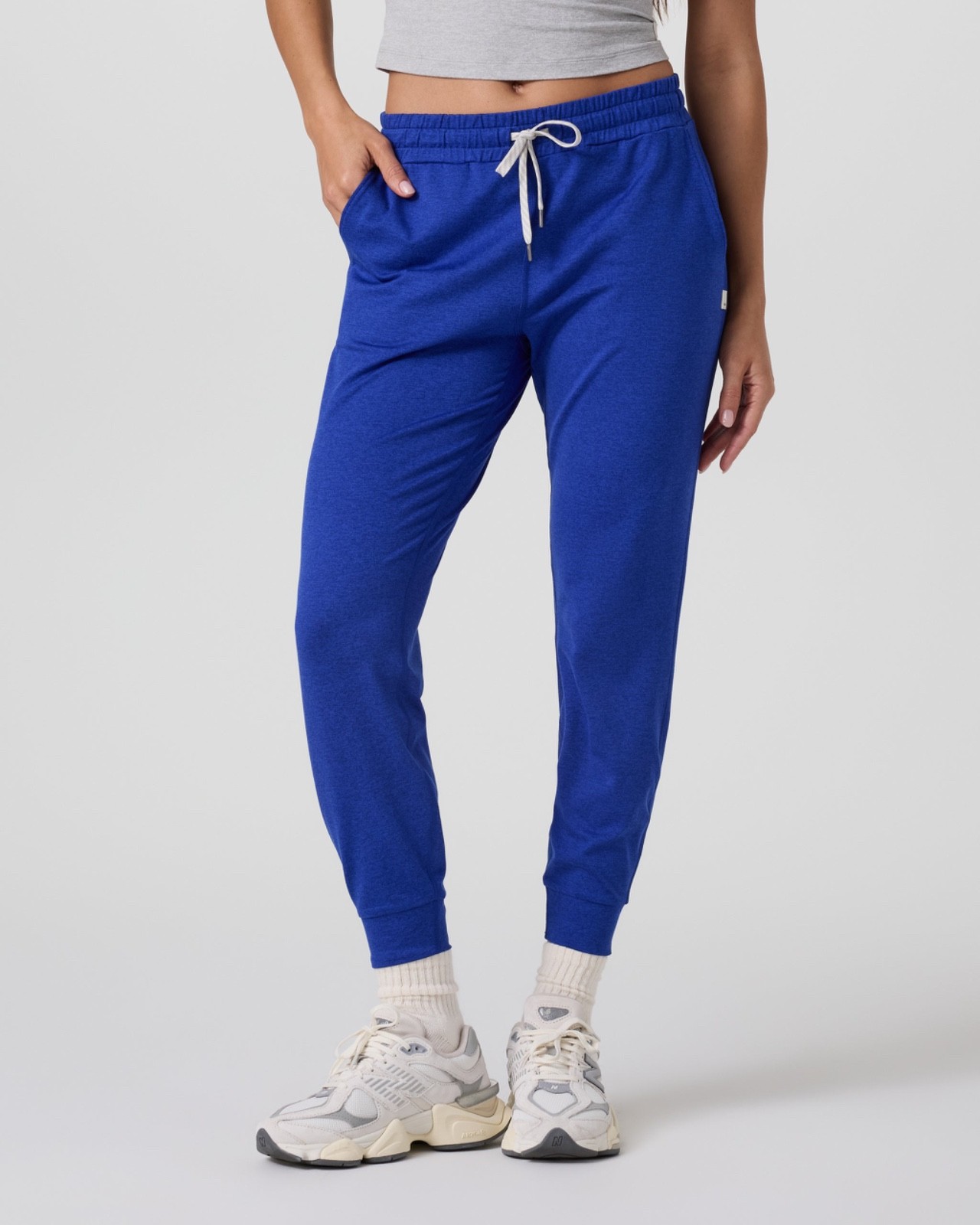 VUORI Performance Joggers DreamKnit in Color Copenhagen Heather Blue Size S EUC
