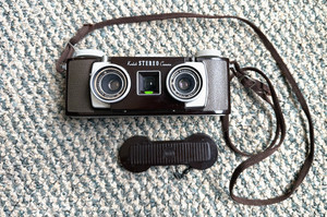 Vintage 1950s Kodak Stereo Camera, 35mm Anaston Lens f/3.5, 135 film, Untested