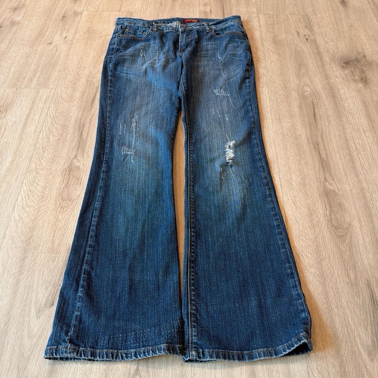 Y2K Women's Express Eva Bootcut Low Rise Jeans Size 6 Distre