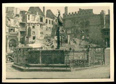 Frankfurt Main 1944 Bomb Damage Römerberg Justice Fountain - Photo 10x7cm
