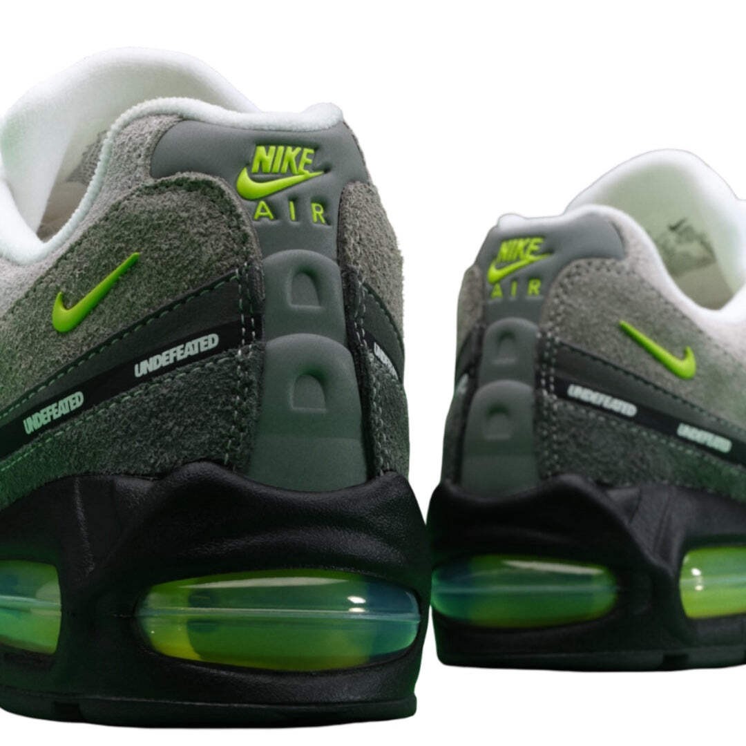 IB4523 004 Nike Air Max 95 SP Undefeated Geo NYC Neon | eBay