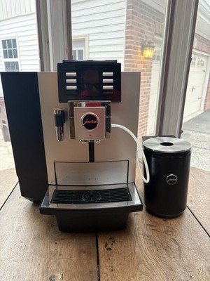 Jura X8 Platinum Automatic Espresso Coffee Machine Milk Frother Accessories