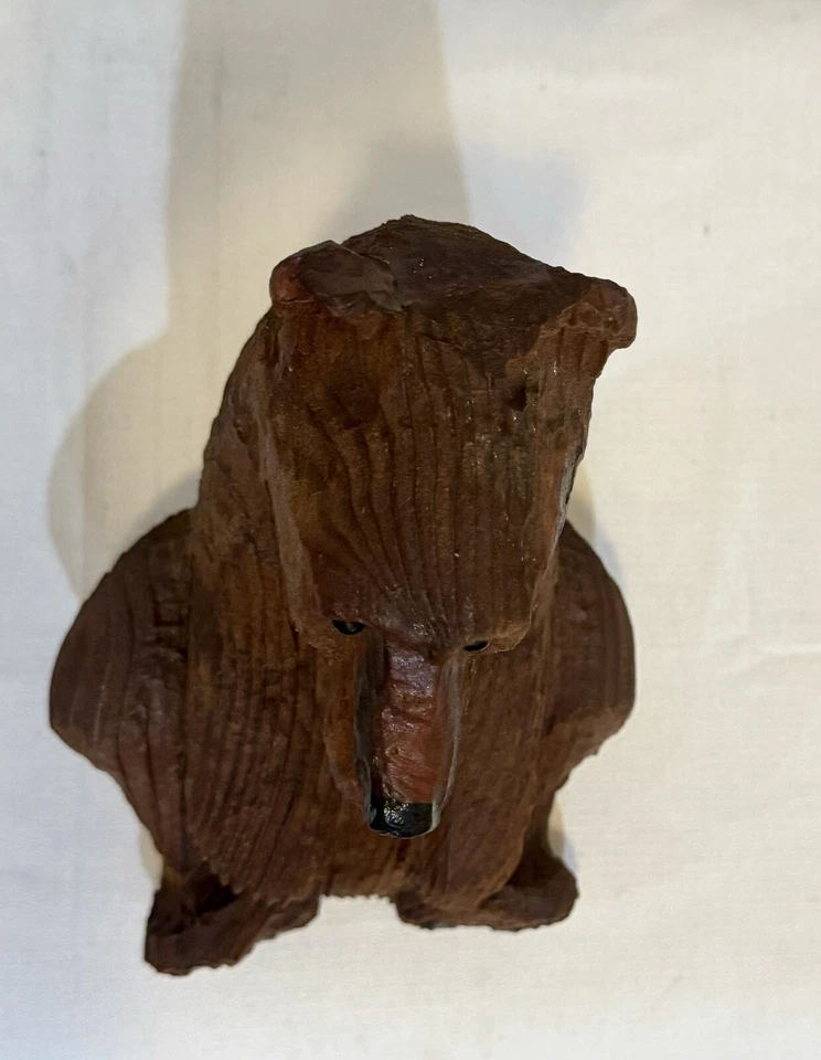 Vintage hand carved solid wood brown bear sculpture w/ glass eyes 11" tall - Image 4 of 4