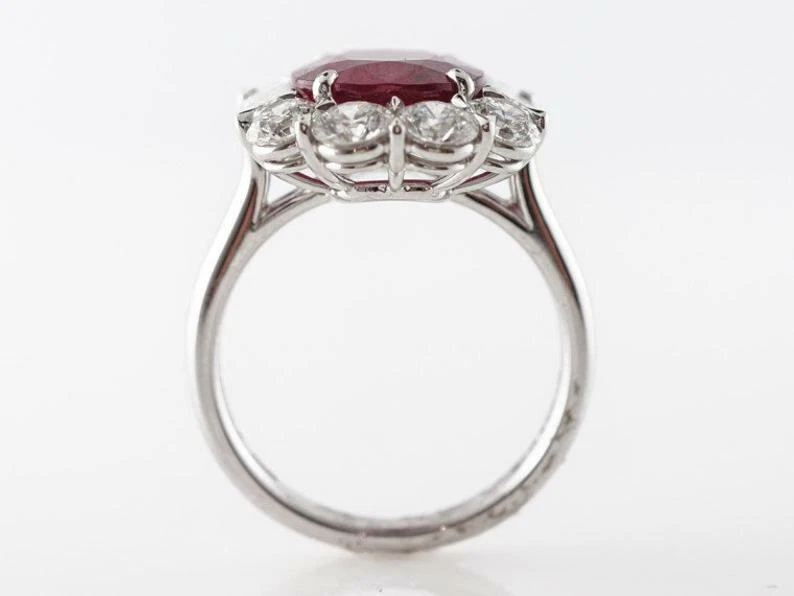 Awesome 4.10 CT Red Ruby & White CZ 935 Silver Women's Anniversary Fabulous Ring - Image 3 of 4