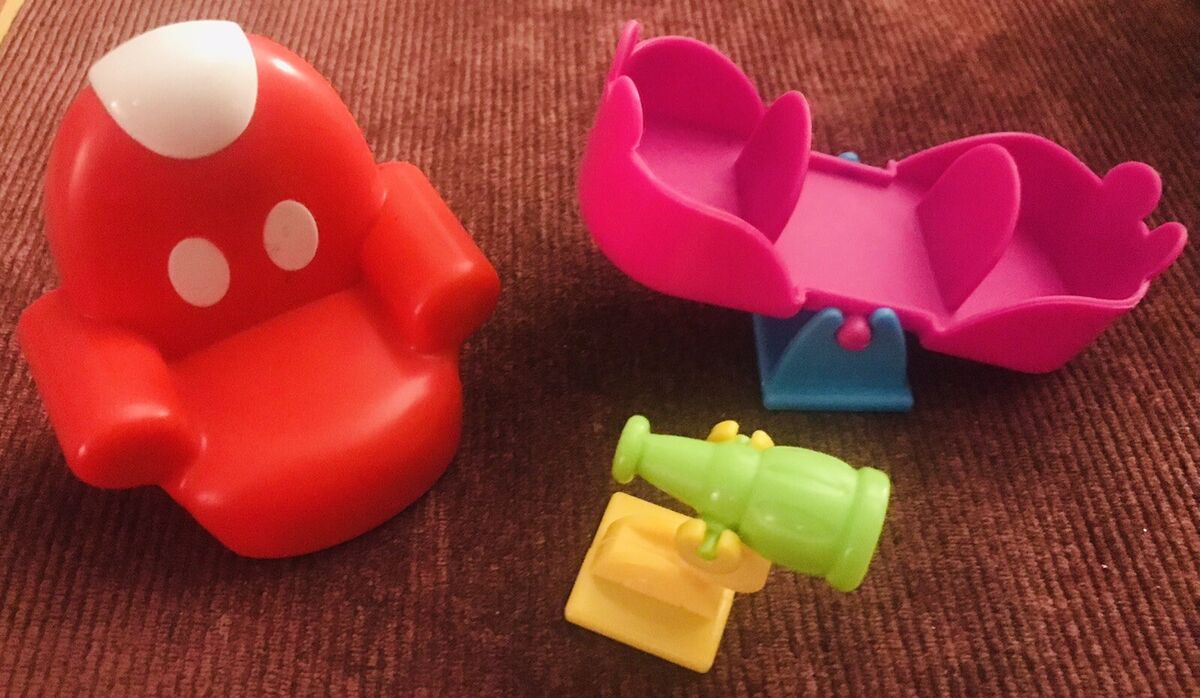 3 Disney Junior Mickey Clubhouse Adventures Playset Chair 3 Disney Junior Mickey Clubhouse Adventures Playset Chair