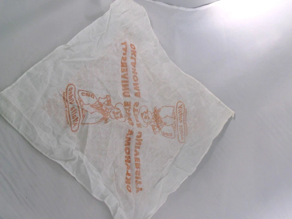 Bandana/Bufanda de Alfalfa Blanca y Naranja de la Universidad Estatal de Oklahoma Video sin etiquetas Foto 4 de 4