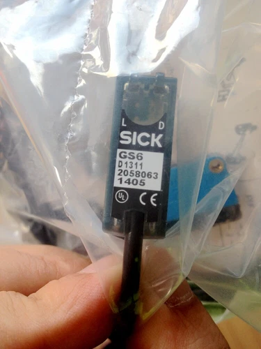 1PC New Sick GS6-D1311 Photoelectric Sensor Free Shipping GS6D1311 - Picture 1 of 2
