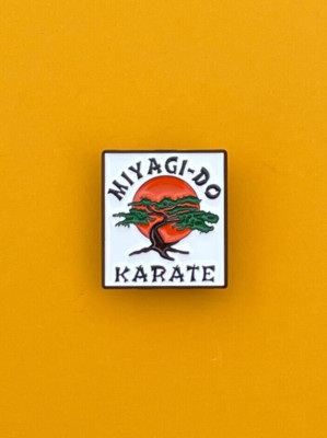 Pin/Anstecknadel/Emaille-Brosche für COBRA KAI/MIYAGI-DO* Fans/KARATE/Bonsai