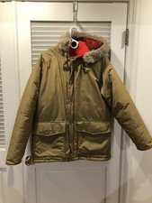 Vintage Woolrich Coyote Fur Trim Flannel Lined Parka - Size Large - EUC