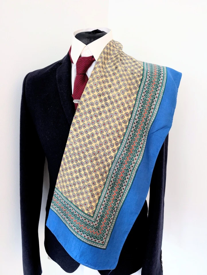 Men's Vintage Paisley Scarf, Gents 60's Silk Evening  Scarf Opera Cravat - Image 4 of 4
