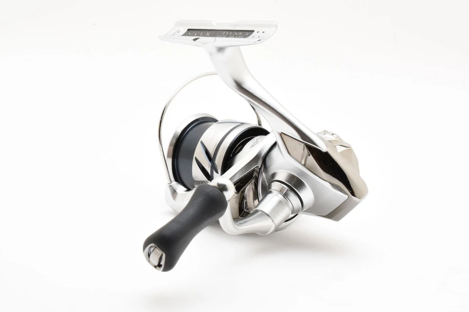 Shimano 23 STRADIC C2000SHG Carrete De Spinning Casi Mint Desde JAPÓN #2562 - Imagen 3 de 4