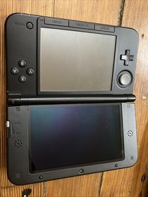 Nintendo 3DS XL Red 4GB SD Stylus Case Chargers AR Cards Dragonology Screen Prot