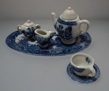 Miniature Doll House Tea Set/Blue Willow/Teapot Sugar Creamer Platter Cup Saucer