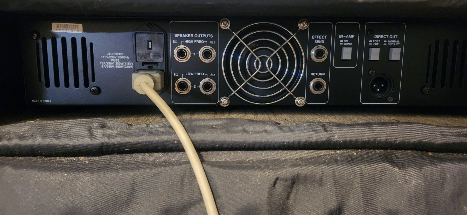 Hartke 5000 Instrument Amplifier Head 2-Channel 250W+250W EQ Compression Black