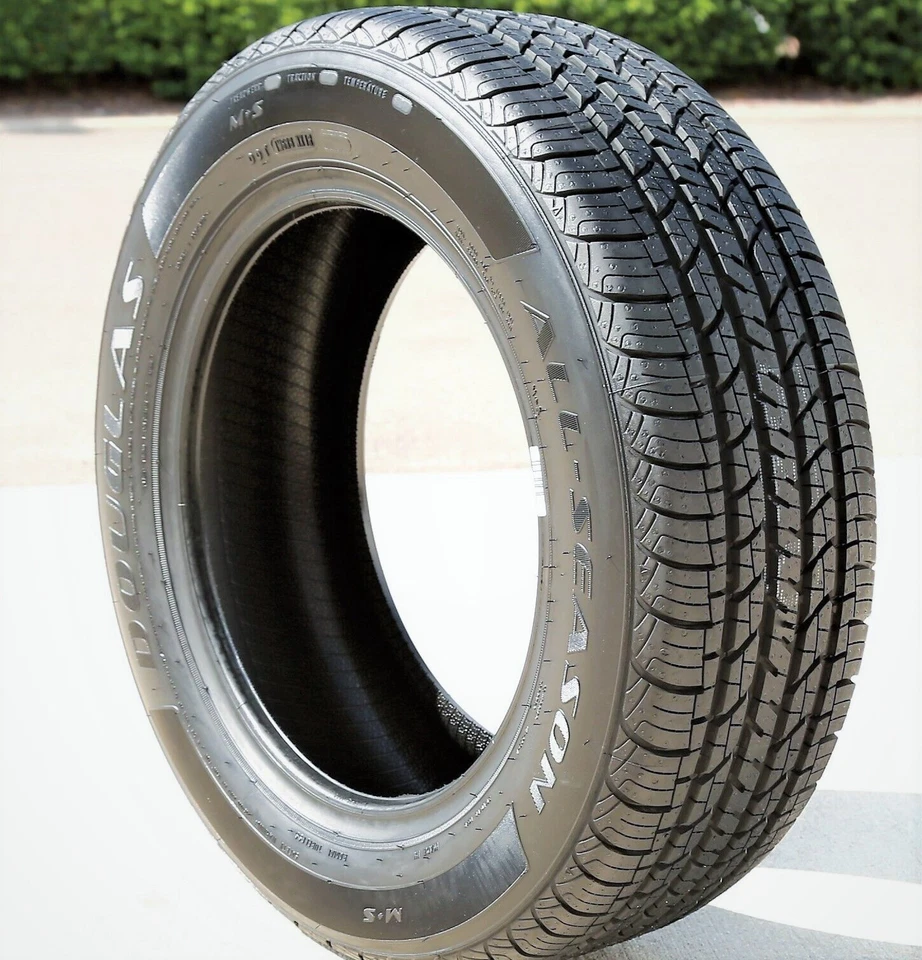2 Tires Douglas (by Goodyear) All-Season P215/60R16 2156016 215/60/16 95H A/S Foto 4 de 4