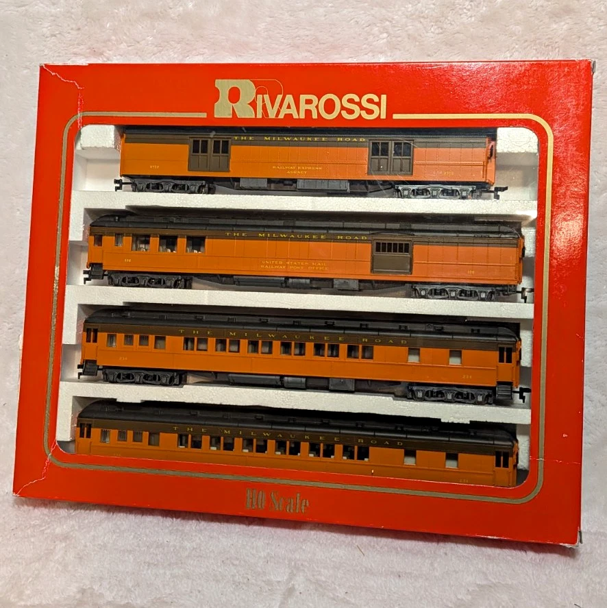25+ Rivarossi Pullman HO Model Railroad Passenger Cars for sale