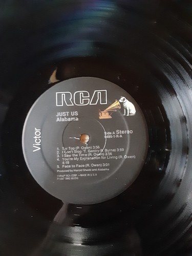 Alabama-Just Us-1987 Country In Shrink EX record NM cover - Picture 2 of 4