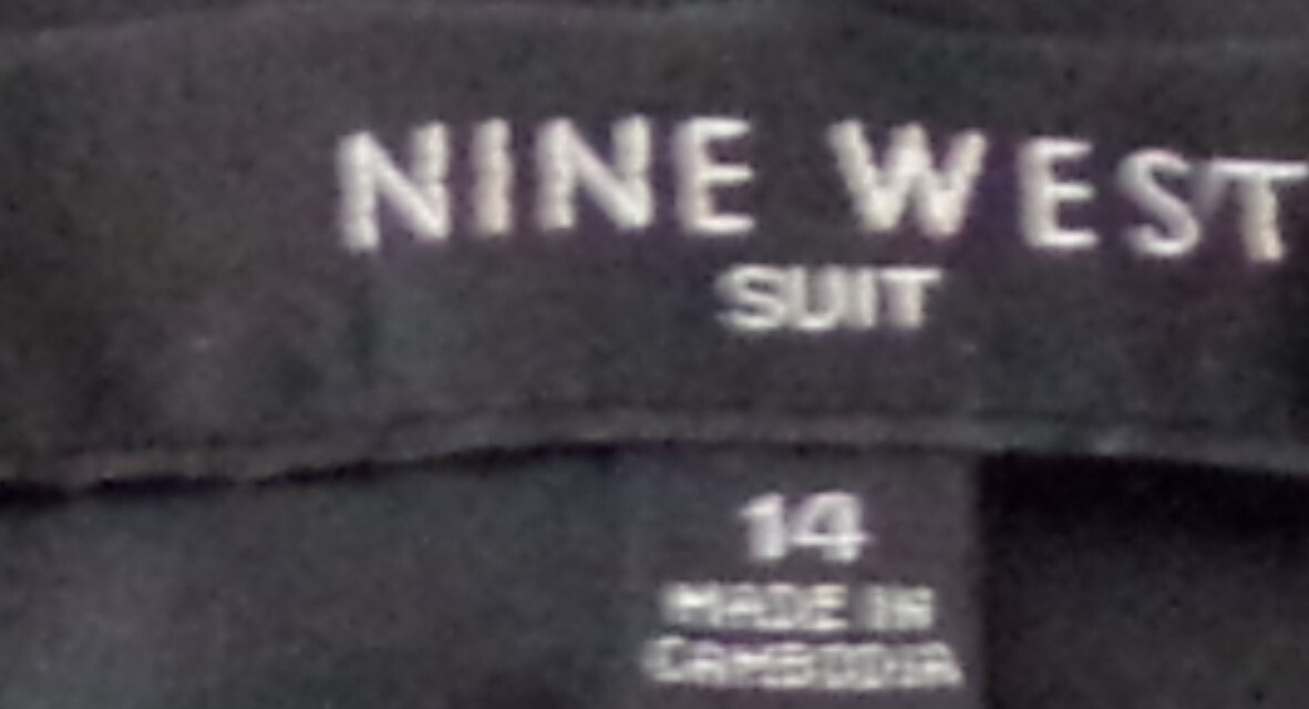 NINE WEST GREY WITH BLACK P[INSTRIPE PANT SUIT - SIZE 14