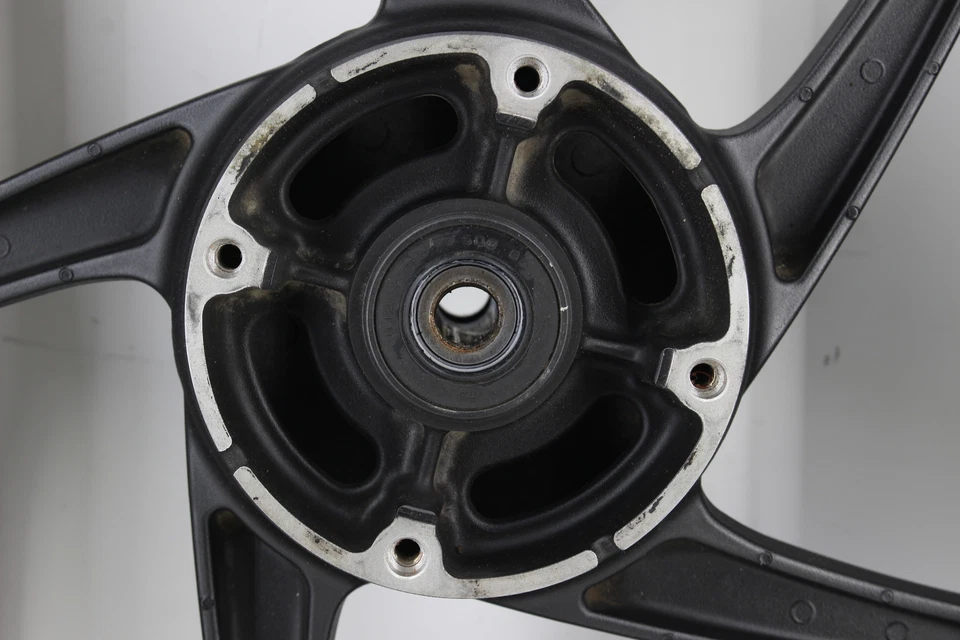 Llanta trasera Honda Cbr300r 2017 42650-k33-d01za Foto 2 de 4