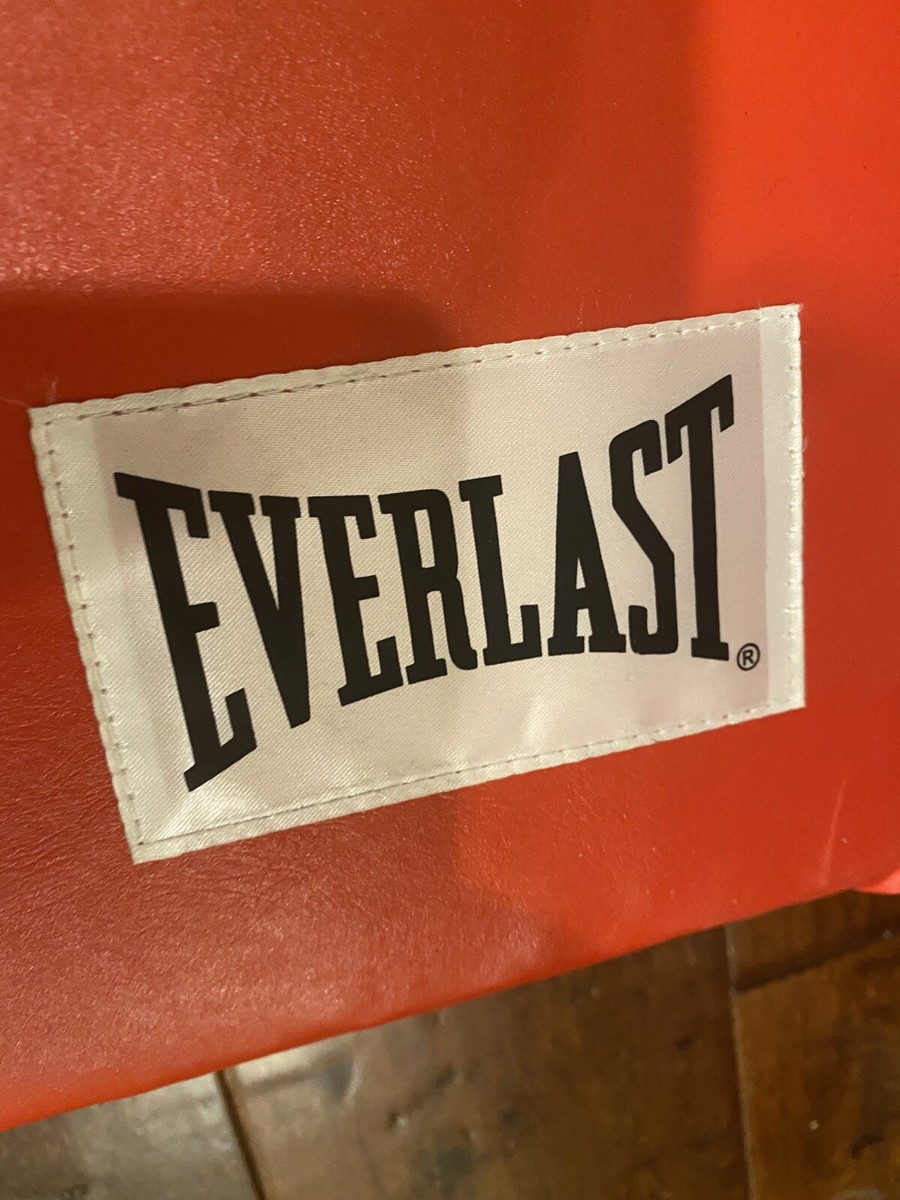 Supreme Everlast Folding Exercise Mat Red FW17 Ready To Ship Supreme Everlast Folding Exercise Mat Red FW17 Ready To Ship