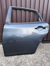 Porte arrière et accessoires Infiniti M30