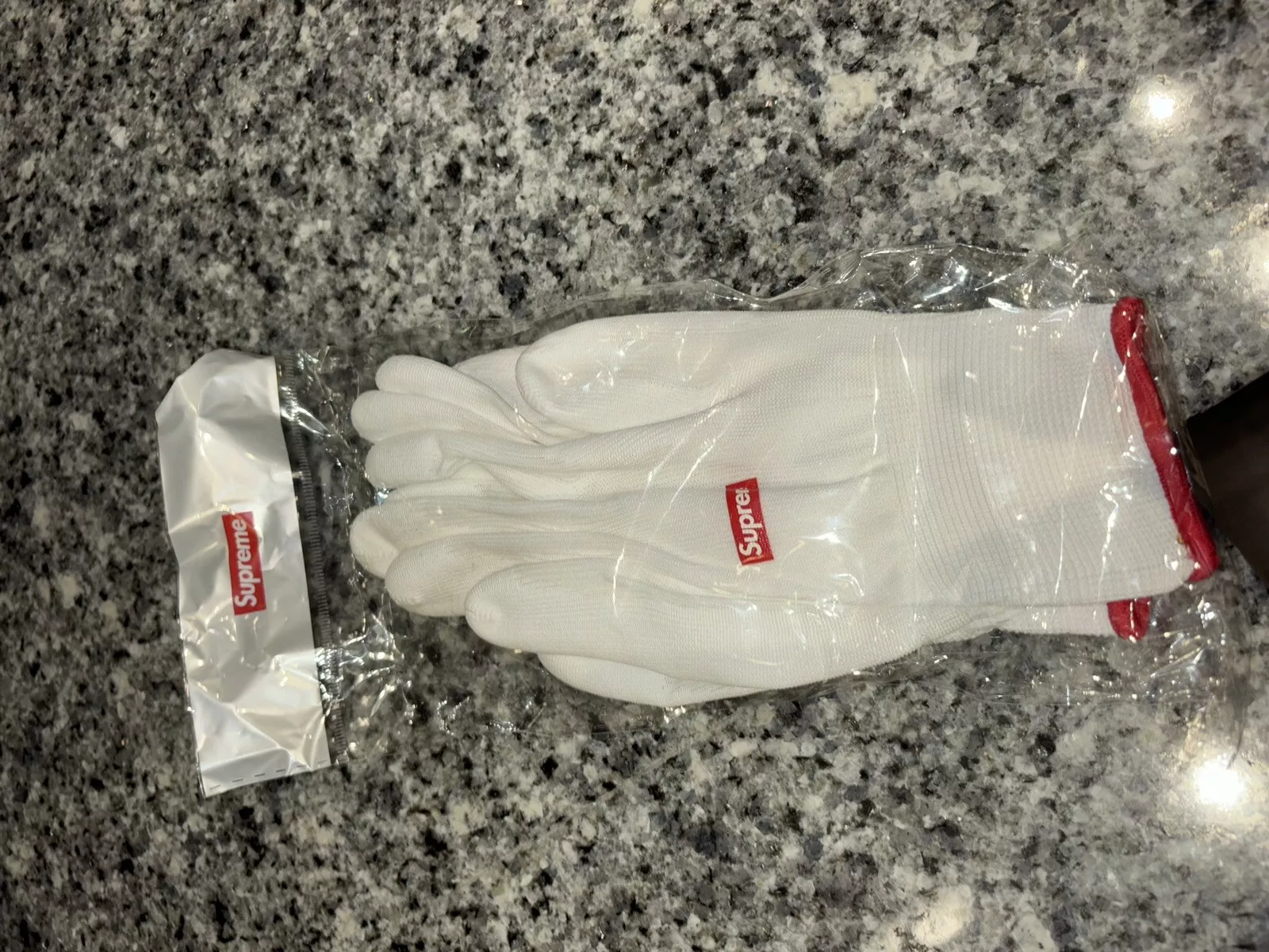 Supreme FW20 Rubberized Gloves 100% Authentic NEW