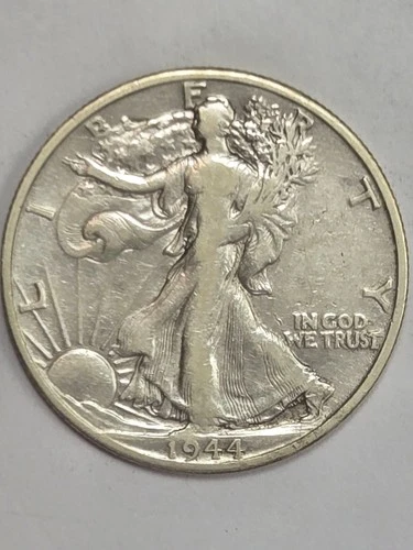 1944 Walking Liberty Half Dollar 90% Silver Denver Mint VF Condition