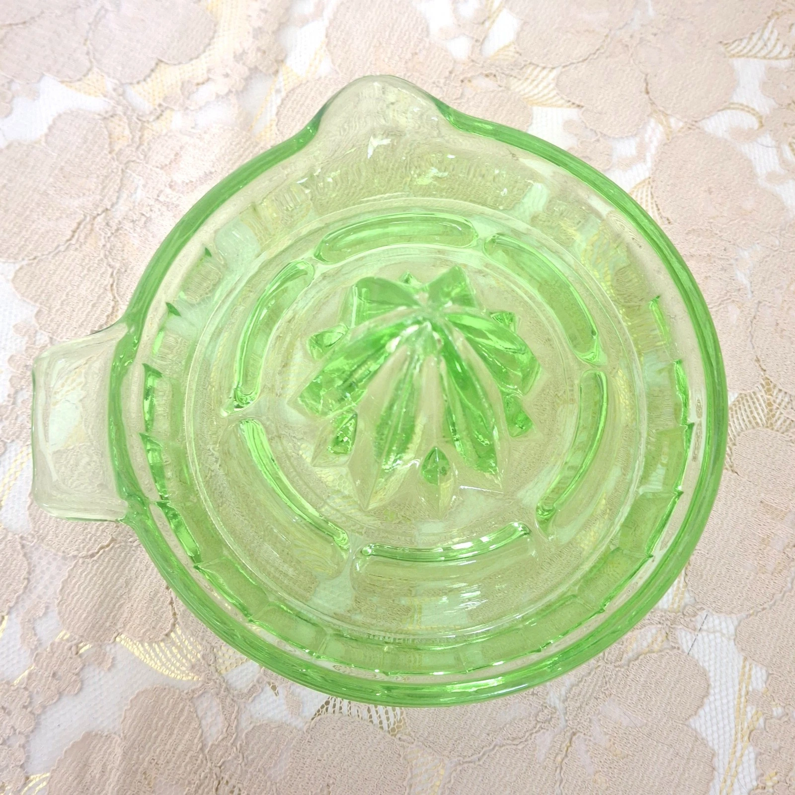 Vintage Uranium Citrus Orange Lemon Juicer Green Depression Glass