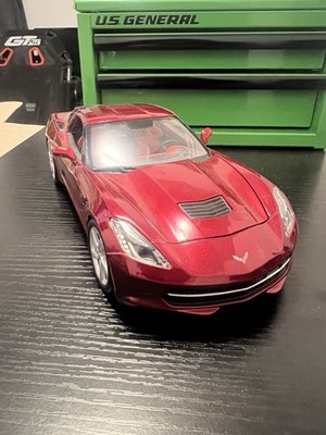 Red 2014 Chevy Corvette Stingray Coupe C7 1/18 Scale Diecast Model Car Maisto