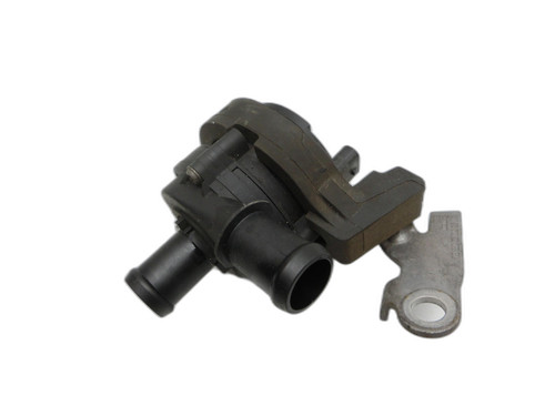 Umwelzpumpe Heizung Pumpe Kühlmittelpumpe Zusatz für VW Touran II 5T 15-22 2,0